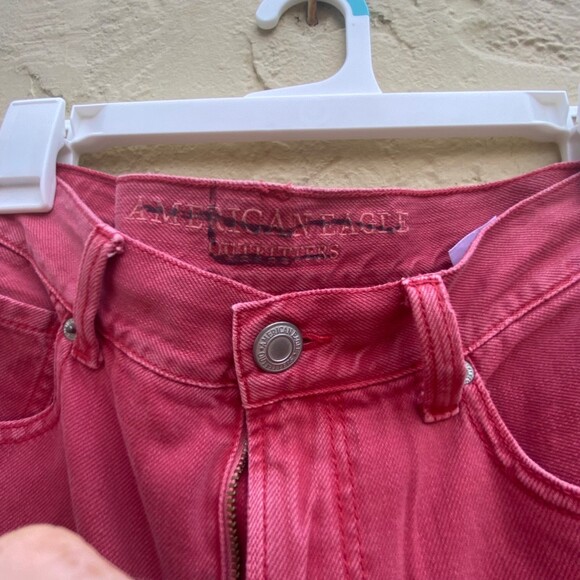 American Eagle Mom Jeans - Picture 6 of 9